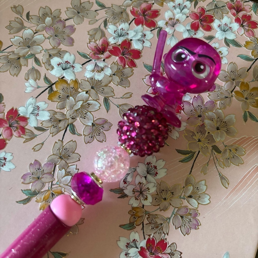 Disney Doorables: Star Wars: Mace Windu pink handmade beaded pen